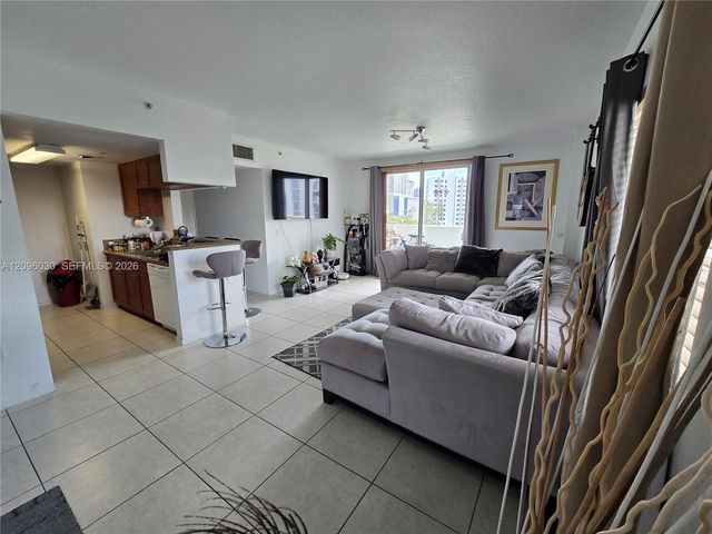 36 NW 6th Avenue 709, Miami, FL 33128