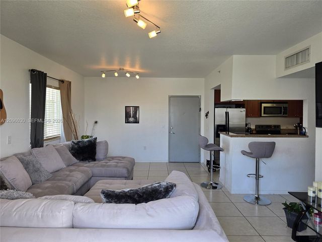 36 NW 6th Avenue 709, Miami, FL 33128