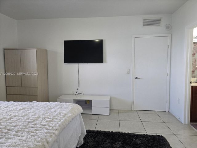 36 NW 6th Avenue 709, Miami, FL 33128