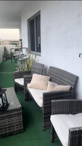36 NW 6th Avenue 709, Miami, FL 33128