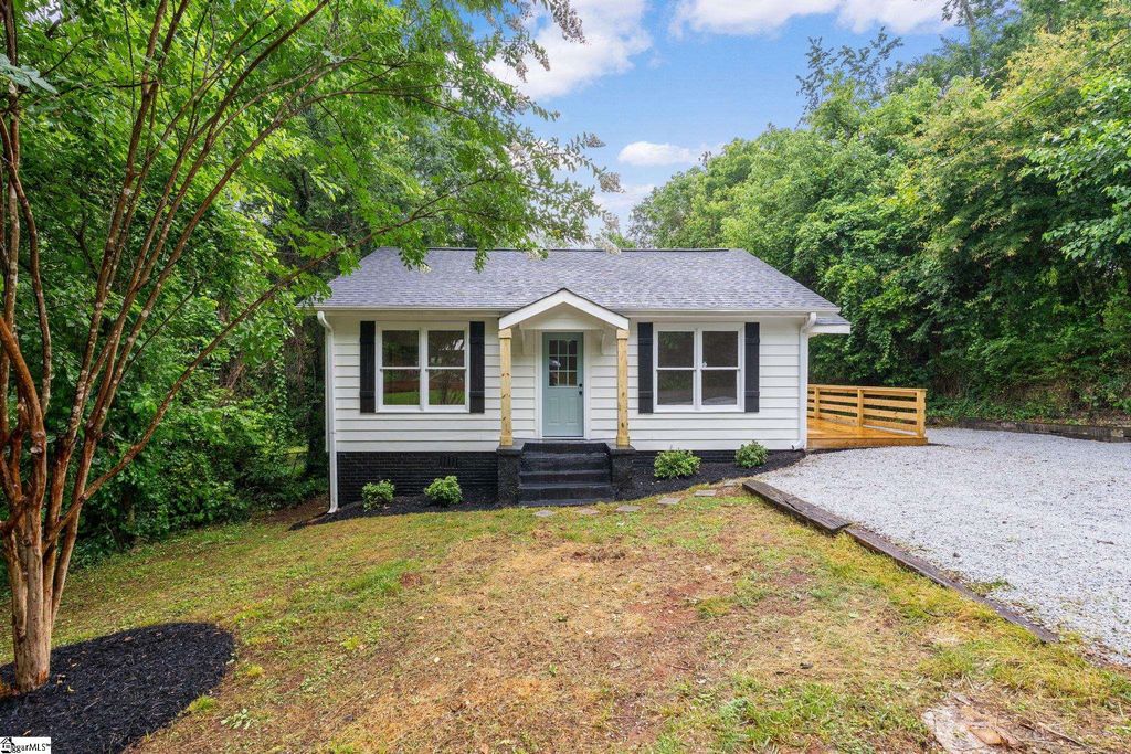 102 Aladdin Street, Greenville, SC 29609