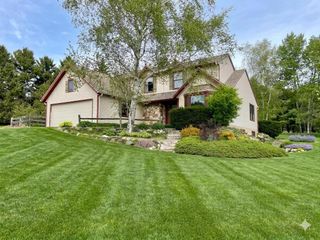 W297S3240 Boettcher ROAD, Waukesha, WI 53188