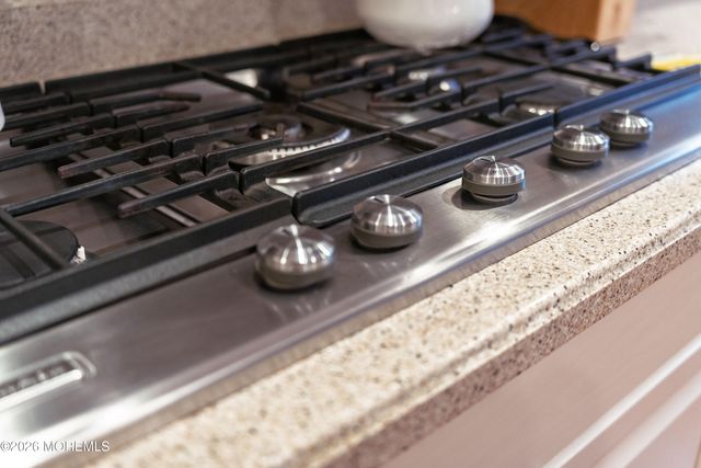 39 Rodeo Drive, West Creek, NJ 08092