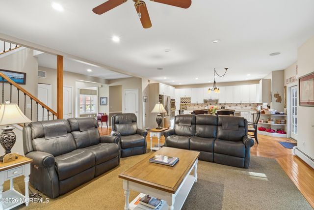 39 Rodeo Drive, West Creek, NJ 08092