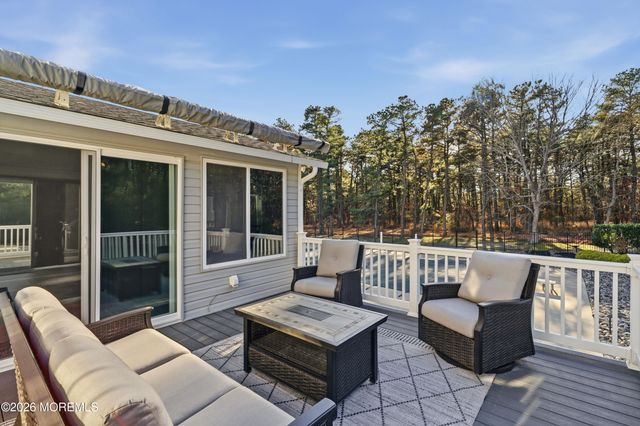 39 Rodeo Drive, West Creek, NJ 08092