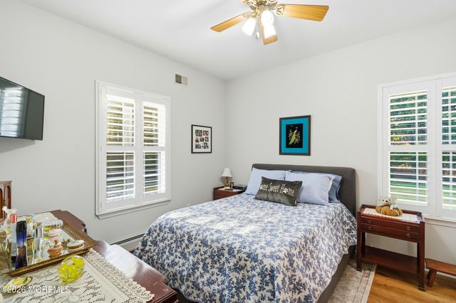 39 Rodeo Drive, West Creek, NJ 08092