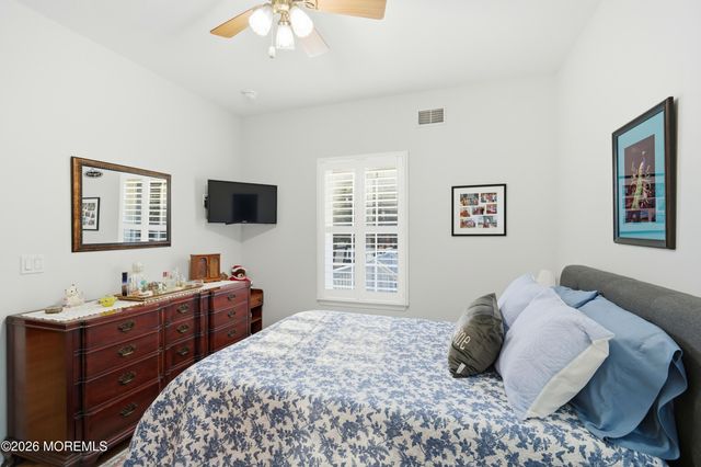 39 Rodeo Drive, West Creek, NJ 08092