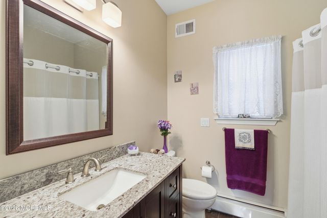 39 Rodeo Drive, West Creek, NJ 08092