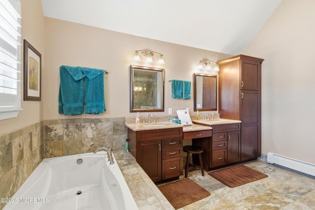 39 Rodeo Drive, West Creek, NJ 08092