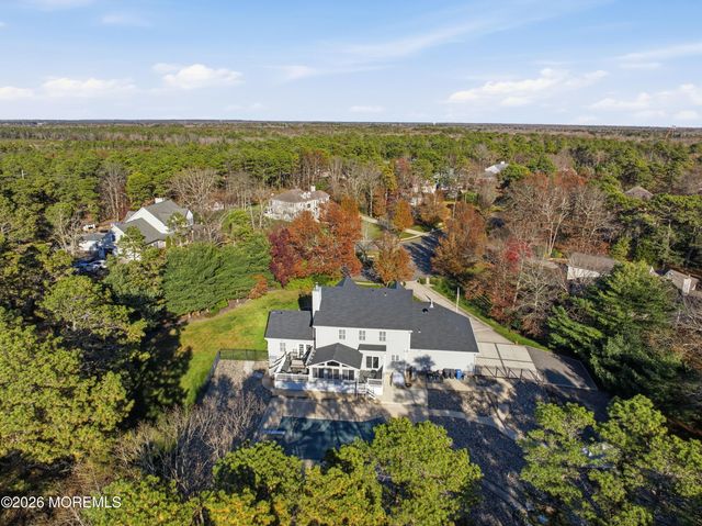 39 Rodeo Drive, West Creek, NJ 08092