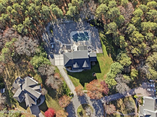 39 Rodeo Drive, West Creek, NJ 08092