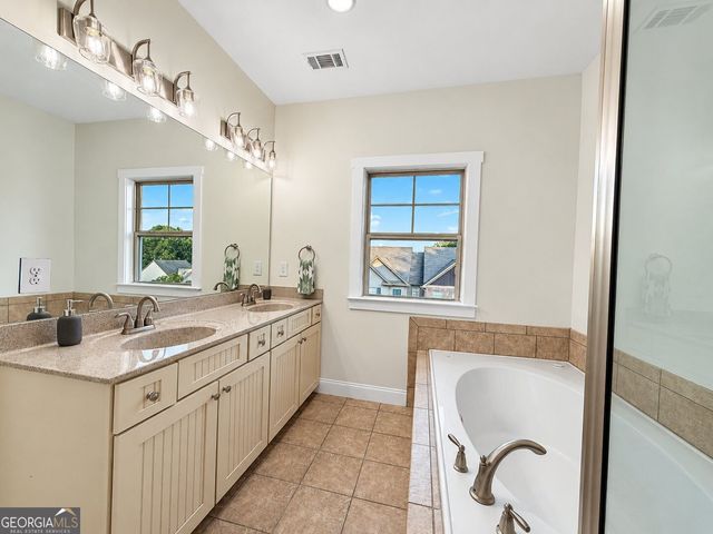 2118 Westhill Drive SE, Smyrna, GA 30080