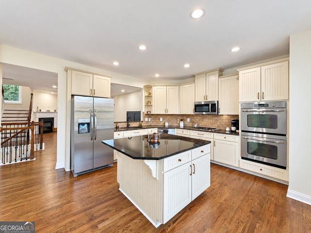 2118 Westhill Drive SE, Smyrna, GA 30080