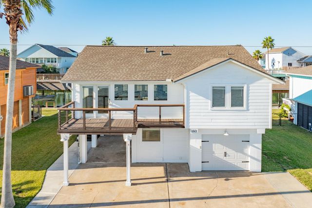 1301 Blue Heron Street, Bayou Vista, TX 77563