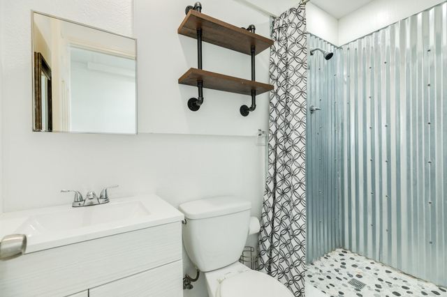 1301 Blue Heron Street, Bayou Vista, TX 77563