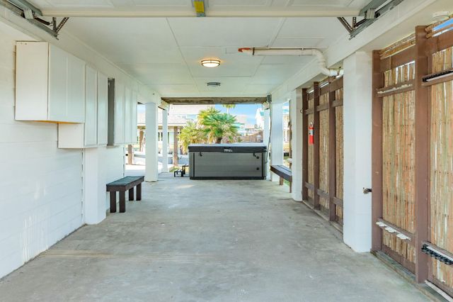 1301 Blue Heron Street, Bayou Vista, TX 77563