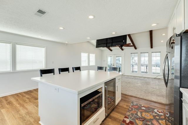 1301 Blue Heron Street, Bayou Vista, TX 77563