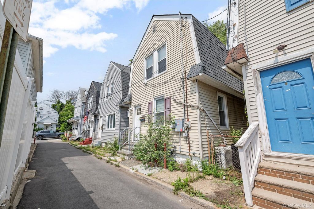 253 Court Place, Cedarhurst, NY 11516 — exterior