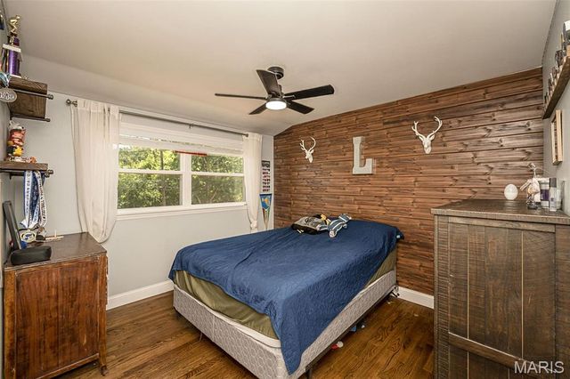 4754 Gatesbury Drive, Concord Village, MO 63128