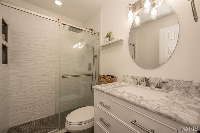 4754 Gatesbury Drive, Concord Village, MO 63128