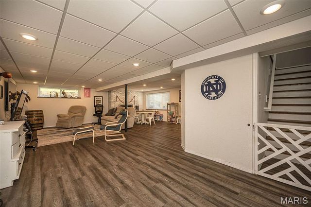4754 Gatesbury Drive, Concord Village, MO 63128