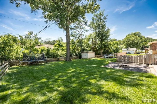 4754 Gatesbury Drive, Concord Village, MO 63128