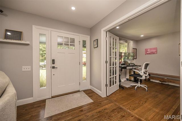 4754 Gatesbury Drive, Concord Village, MO 63128