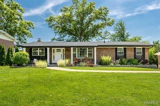 4754 Gatesbury Drive, Concord Village, MO 63128