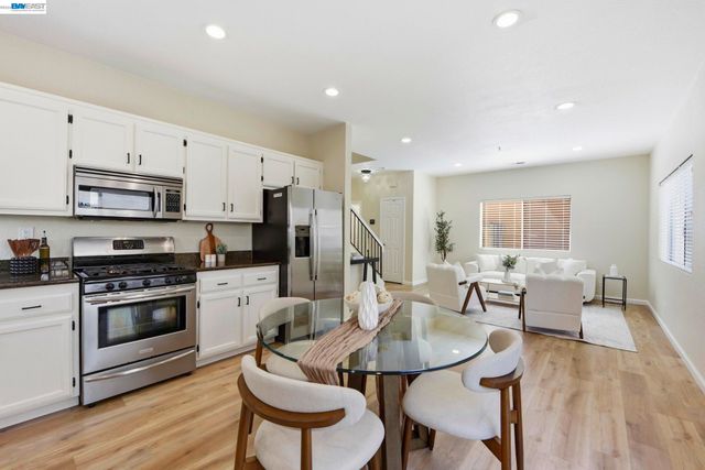 1085 La Brea Ter, Union City, CA 94587