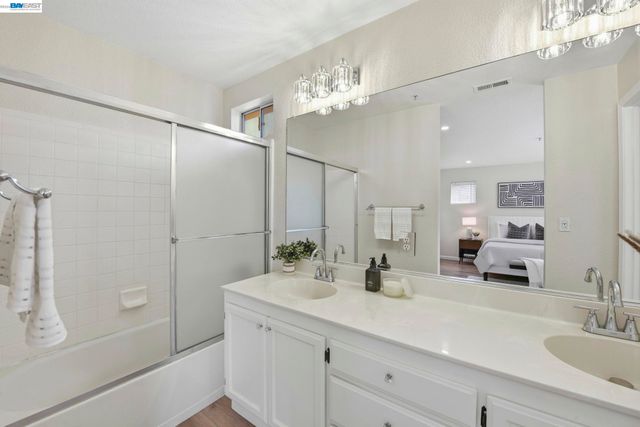 1085 La Brea Ter, Union City, CA 94587