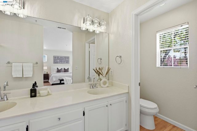 1085 La Brea Ter, Union City, CA 94587