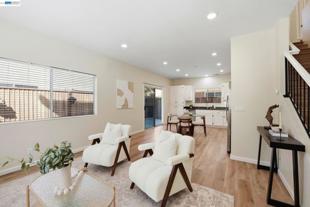 1085 La Brea Ter, Union City, CA 94587