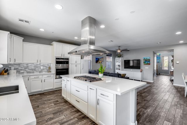 12773 W CARAVEO Place, Peoria, AZ 85383