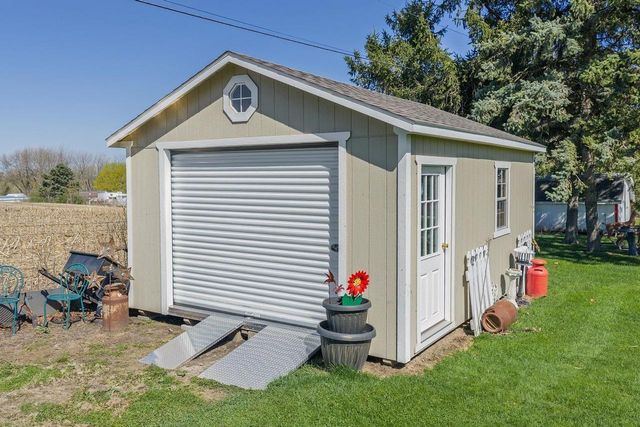 N2737 Welk Road, Markesan, WI 53946
