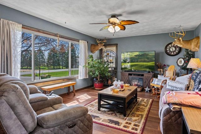 N2737 Welk Road, Markesan, WI 53946