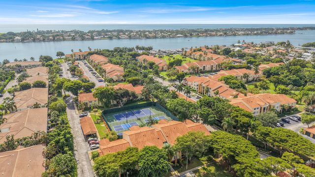 110 Yacht Club Way 105, Hypoluxo, FL 33462