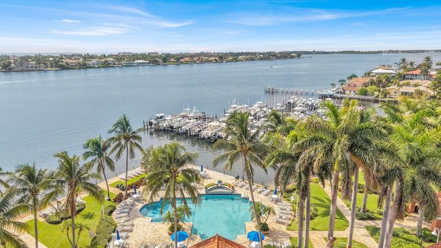 110 Yacht Club Way 105, Hypoluxo, FL 33462