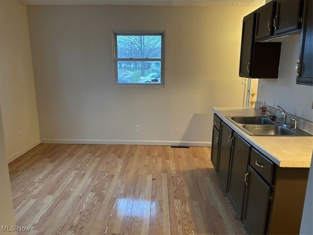 1820 Midway Avenue NE, Canton, OH 44705