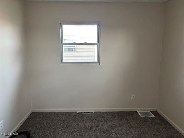 1820 Midway Avenue NE, Canton, OH 44705