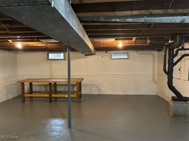 1820 Midway Avenue NE, Canton, OH 44705