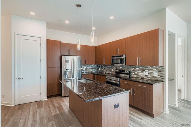 336 E 1st Avenue 200, Denver, CO 80203