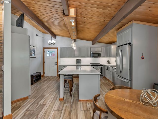 19306 Nw 11TH Ave, Ridgefield, WA 98642