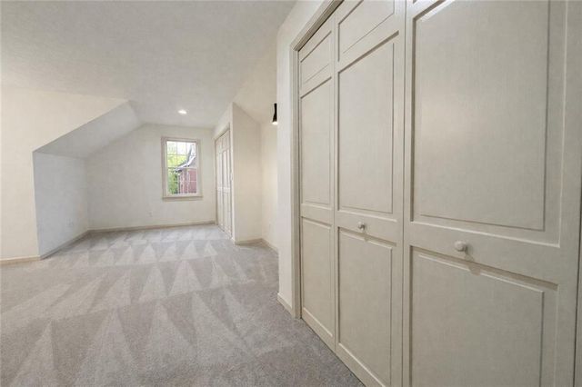 807 Oak Bridge Lane, Fayetteville, GA 30214