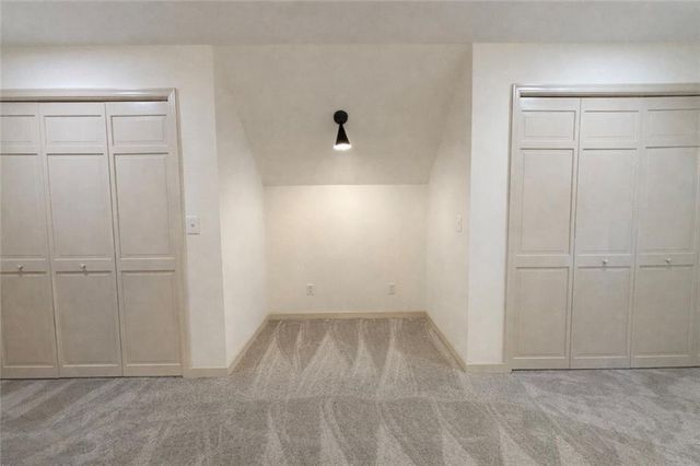 807 Oak Bridge Lane, Fayetteville, GA 30214