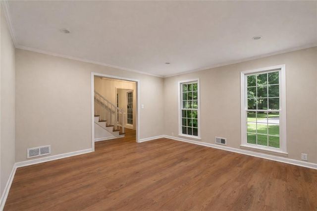 807 Oak Bridge Lane, Fayetteville, GA 30214