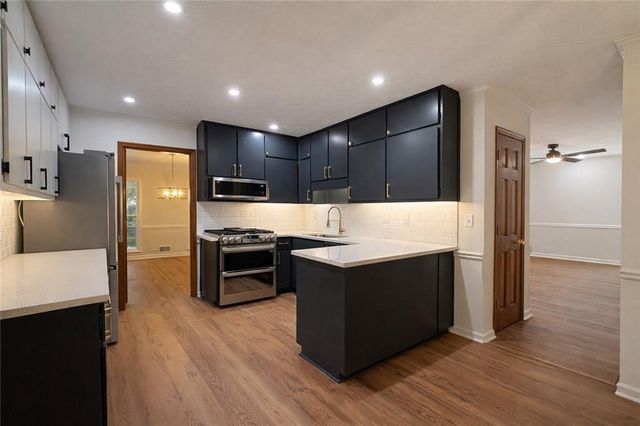 807 Oak Bridge Lane, Fayetteville, GA 30214