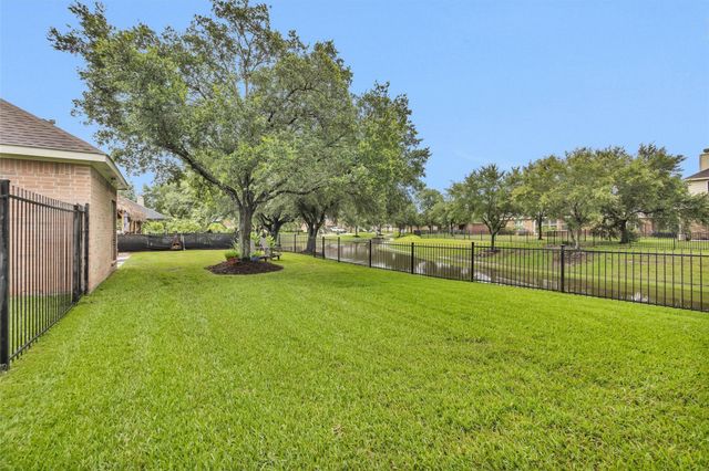 3234 Abbott Lakes Lane, Spring, TX 77386
