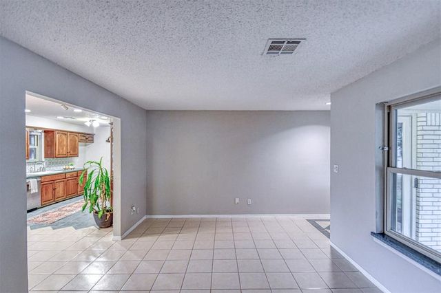 208 NE 18th Street, Moore, OK 73160