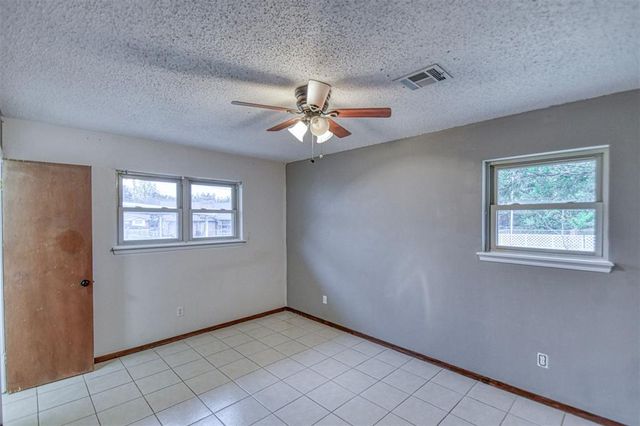 208 NE 18th Street, Moore, OK 73160