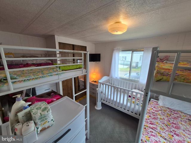 7313 HANSBURY DR, Morrisville, PA 19067